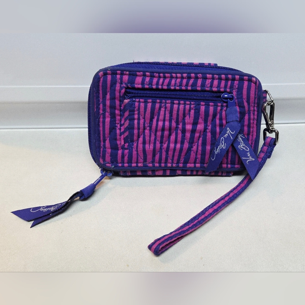 Vera Bradley Quilted Wristlet Wallet 5.5 x 3.5 x 1"